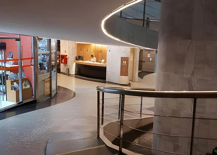 Excelente Studio no centro em frente ao metrô Rio de Janeiro